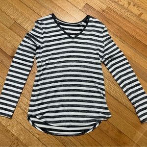 a.n.a. Long sleeve shirt